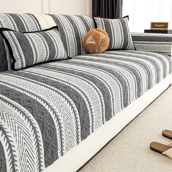 Color-Blocked Striped Chenille Non-Slip Couch Cover - Suitable For All Seasons